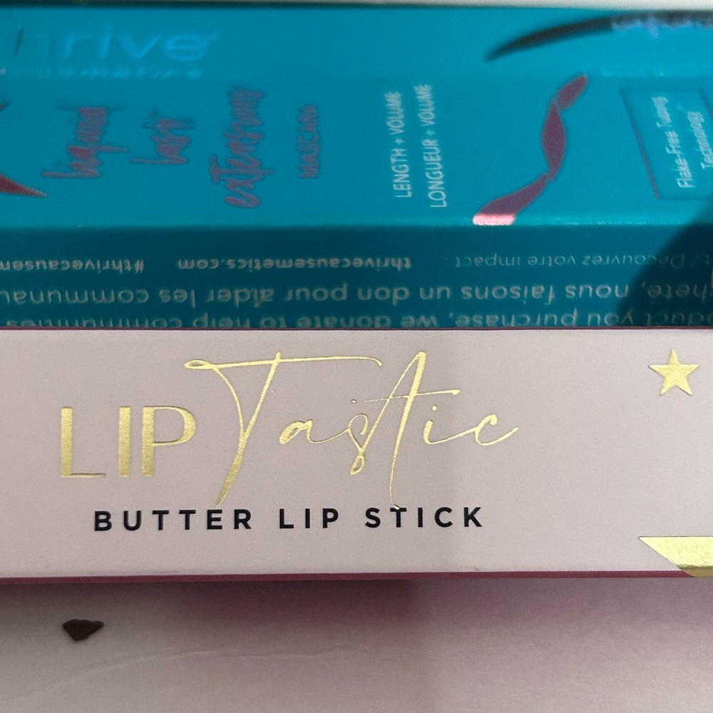 Beauty 3 piece bundle. Thrive and L.W.Y.A.
Eye and lip! - Picture 2 of 8